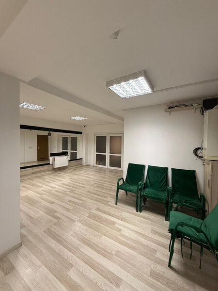 Doamna Ghica aproape de rond Doamna Ghica si Parc Plumbuita