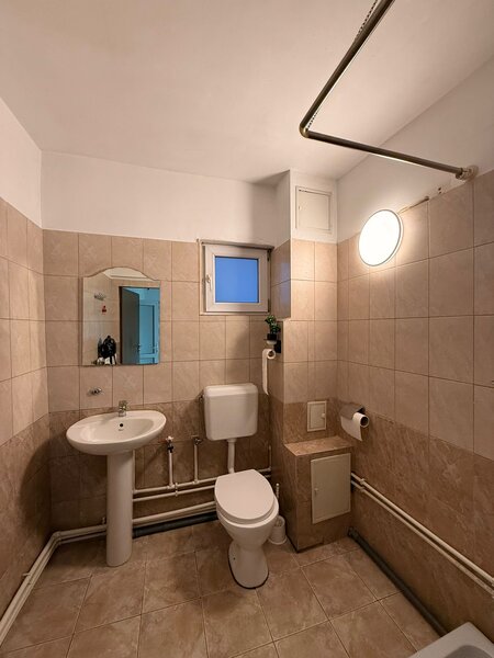 Doamna Ghica aproape de rond Doamna Ghica si Parc Plumbuita